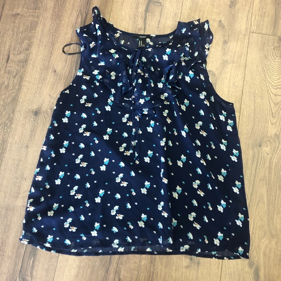 FOREVER 21 FLORAL SLEEVELESS RUFFLED NECK LINE IN SIZE MEDIUM - Picture 4 of 7